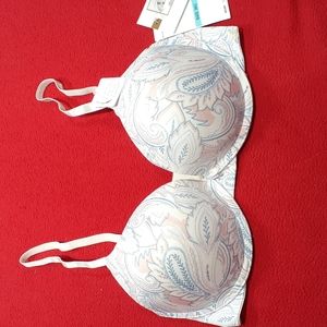 JESSICA SIMPSON BRA.